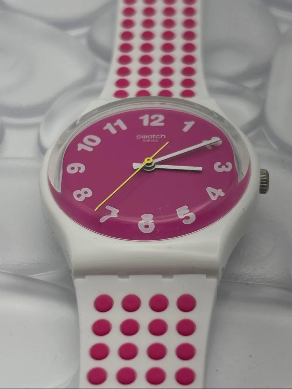 Swatch Watch - GW190 - PINKDOTS